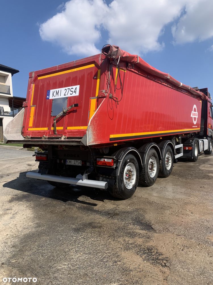 Mercedes-Benz Actros - 5