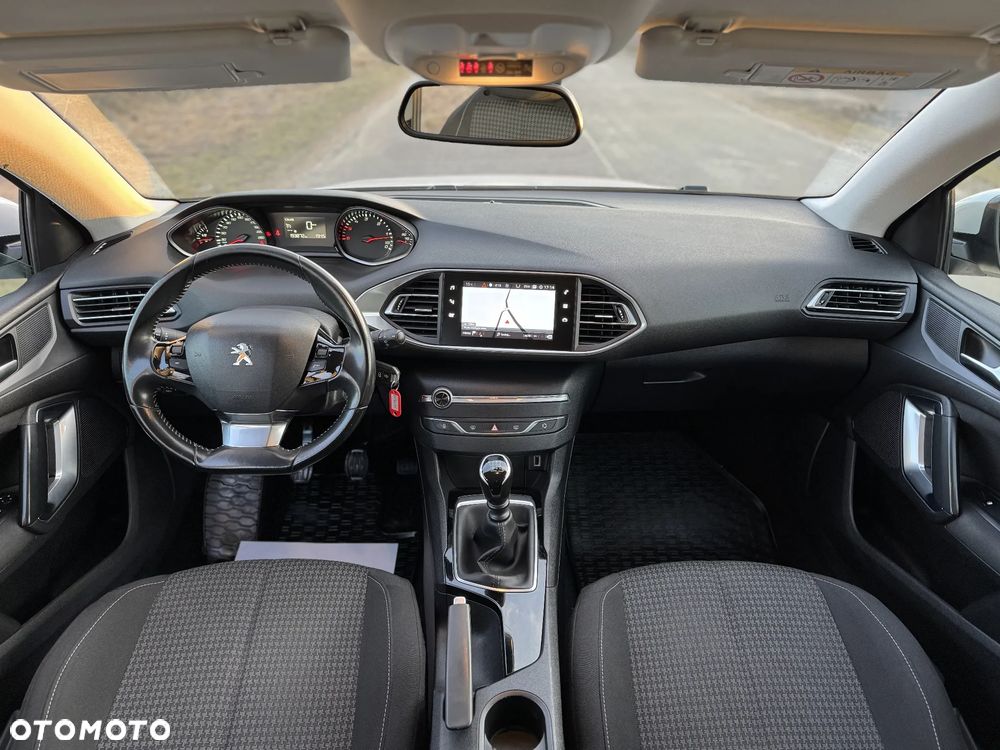 Peugeot 308 1.5 BlueHDi Business Line S&S - 32