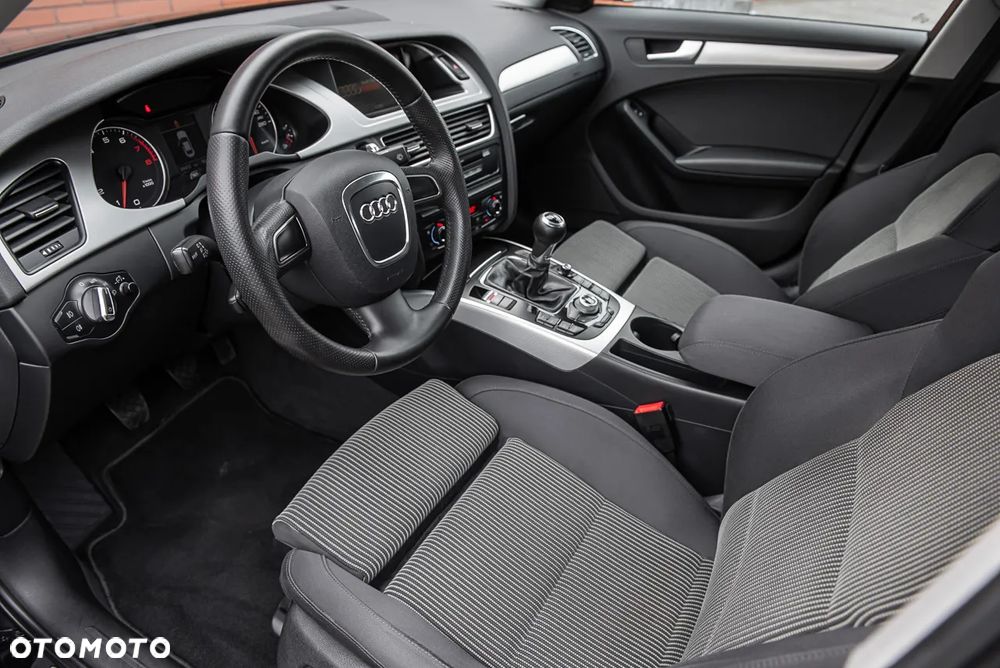 Audi A4 ver-1-8-tfsi-attraction - 5