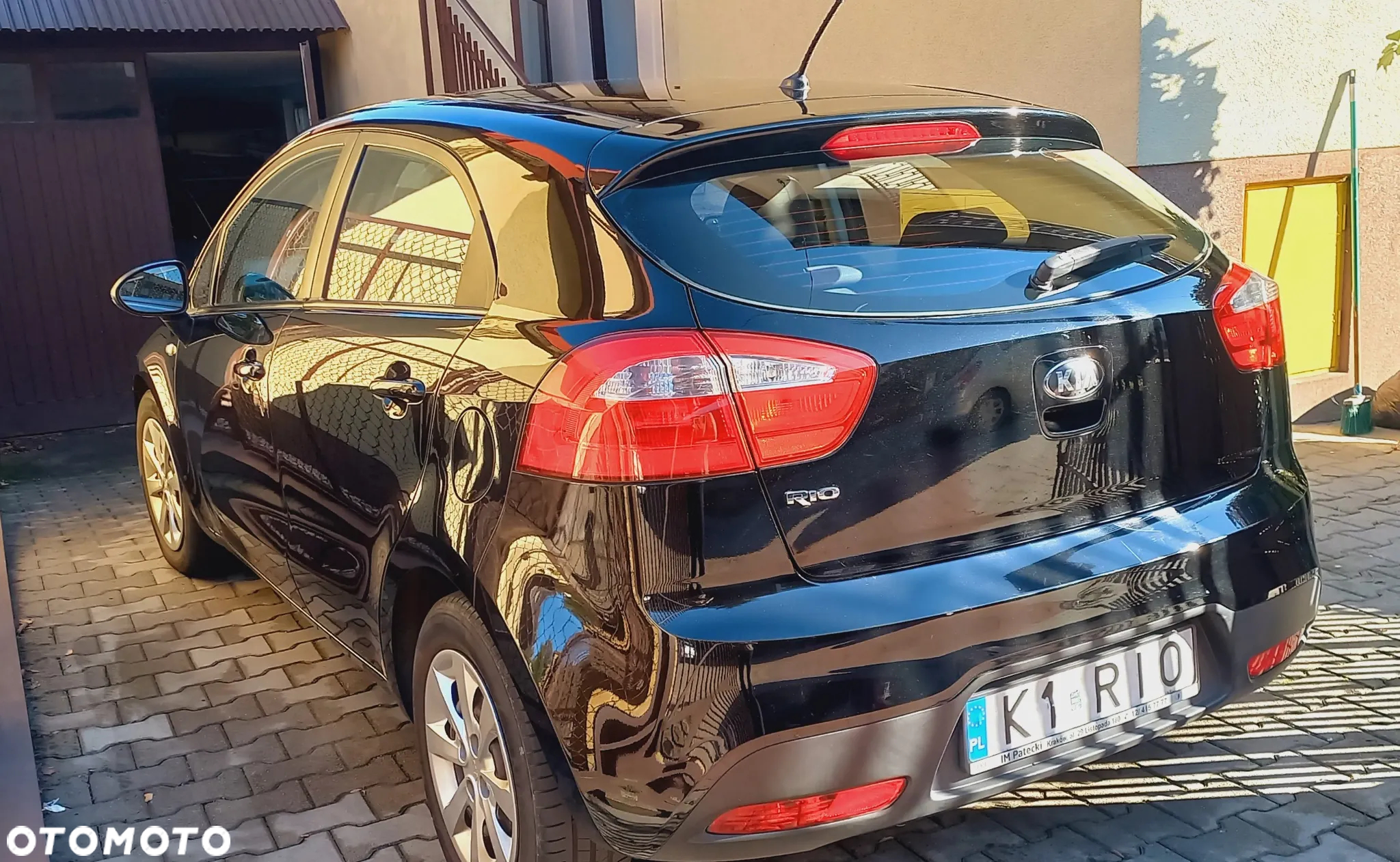 Kia Rio - 5