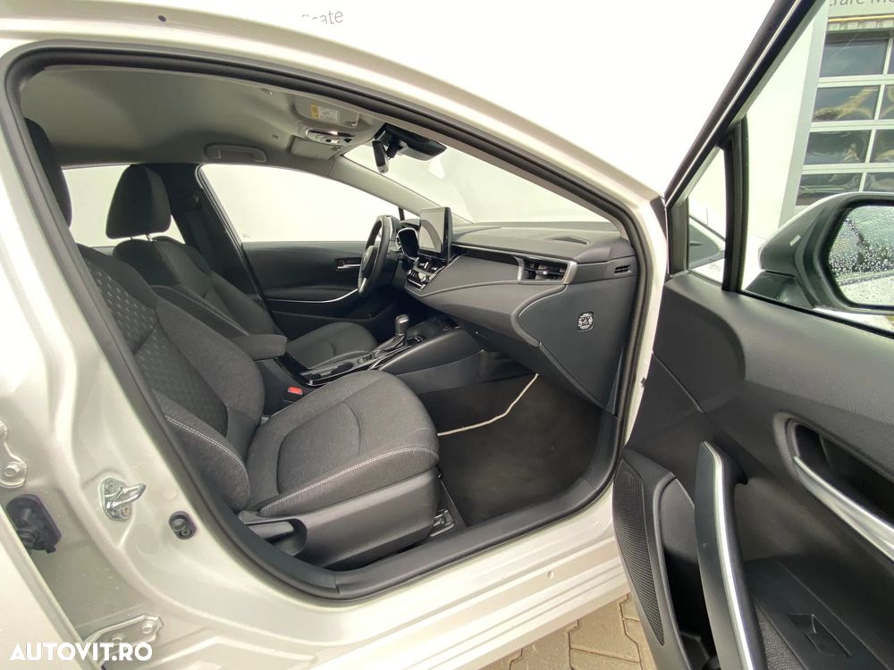 Toyota Corolla Sedan 1.8 HSD Business - 5