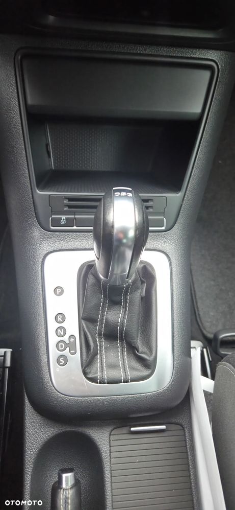 Volkswagen Golf Plus 2.0 TDI DPF DSG Life - 23