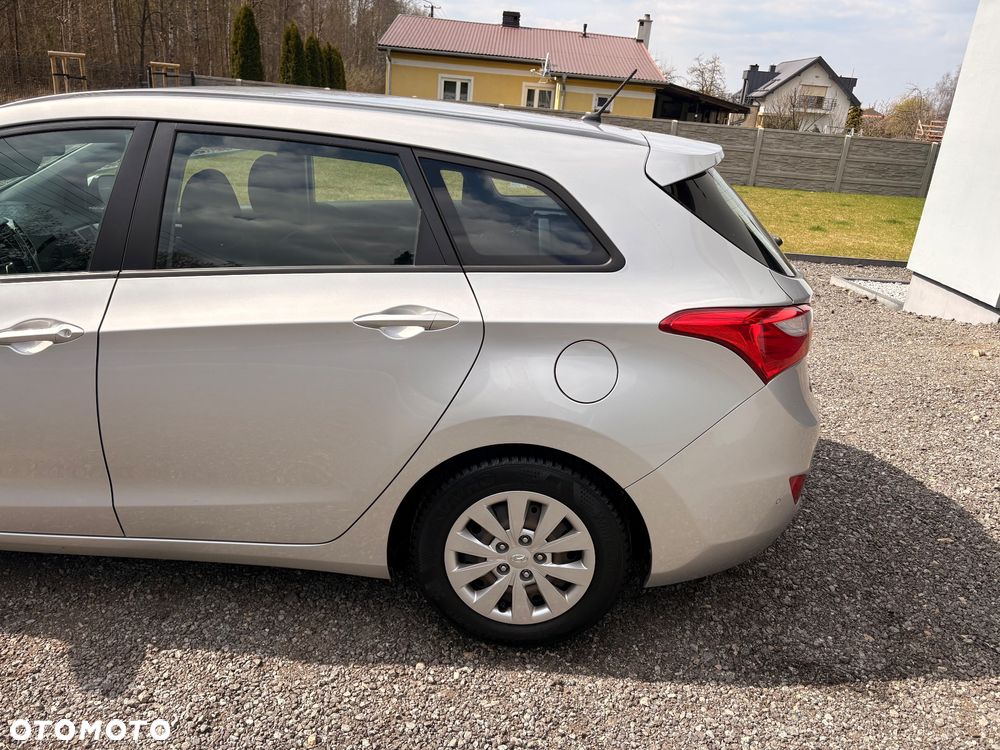 Hyundai i30 1.4 CRDi Comfort - 3