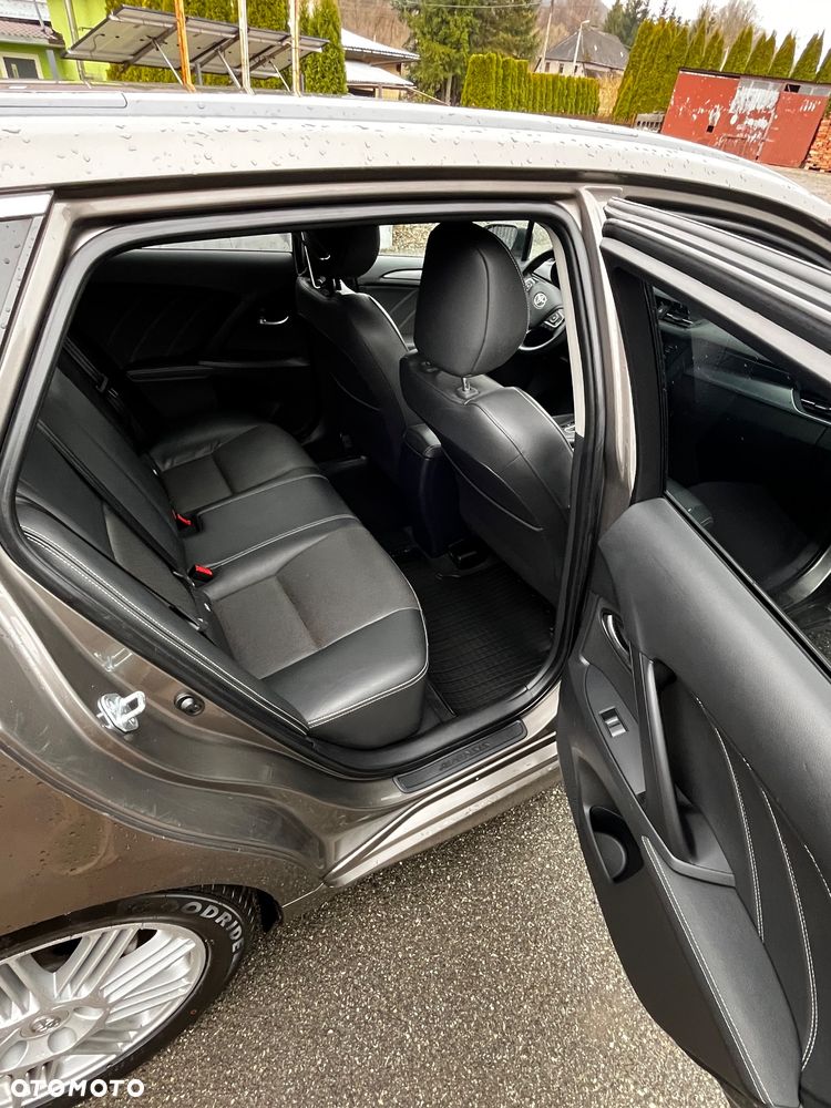 Toyota Avensis 2.0 Prestige MS - 16