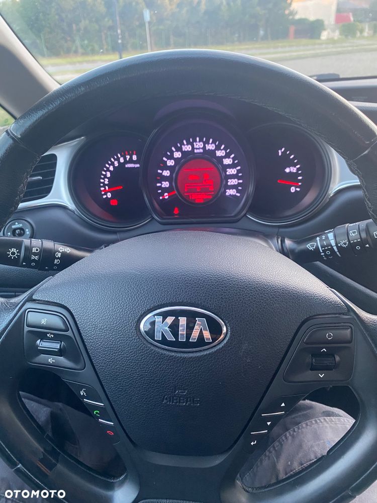 Kia Ceed 1.4 CVVT Attract - 15