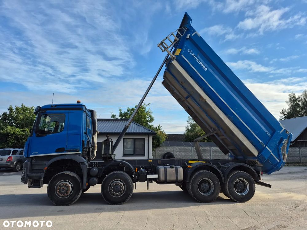 Mercedes-Benz Arocs - 8