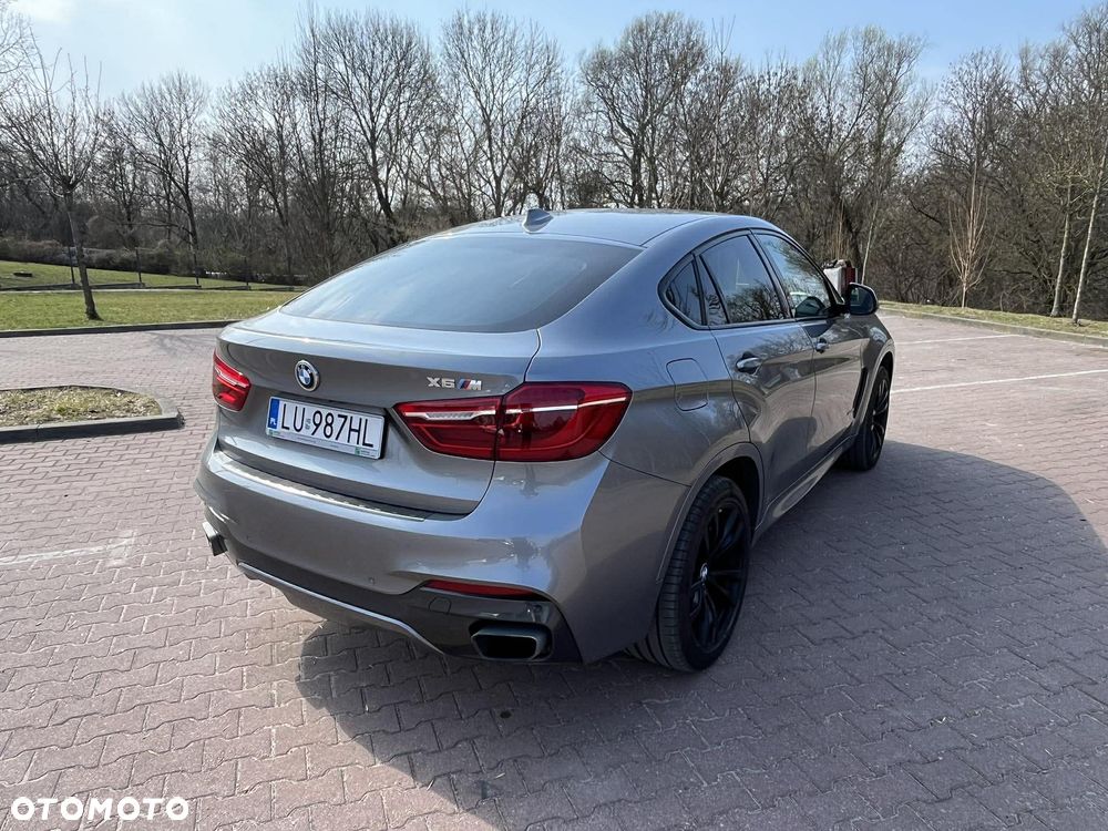 BMW X6 xDrive50i - 13