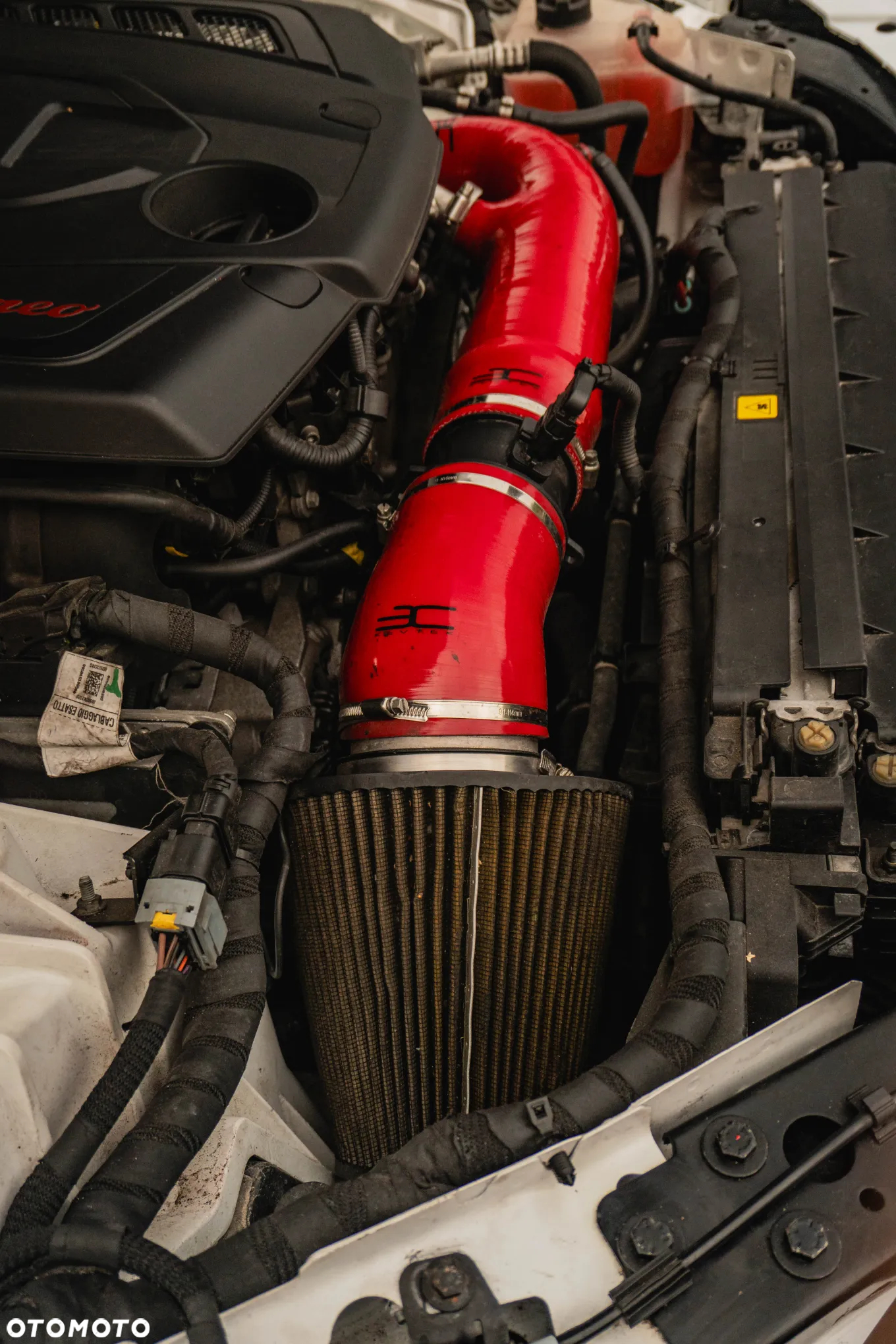 Alfa Romeo Giulia 2.0 Turbo 16V AT8-Q4 Veloce Ti - 25