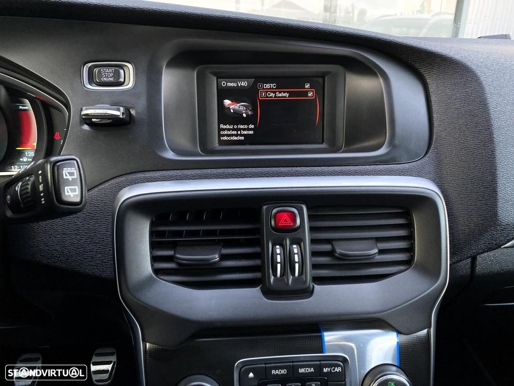 Volvo V40 1.6 D2 R-Design Momentum - 17