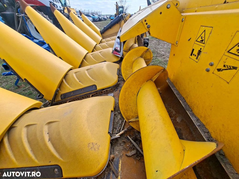 New Holland 980CR 6R 70- HEADER PORUMB - 14