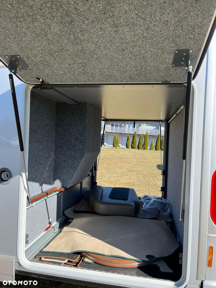 Carthago CHIC E-LINE I 61XL LE - 8