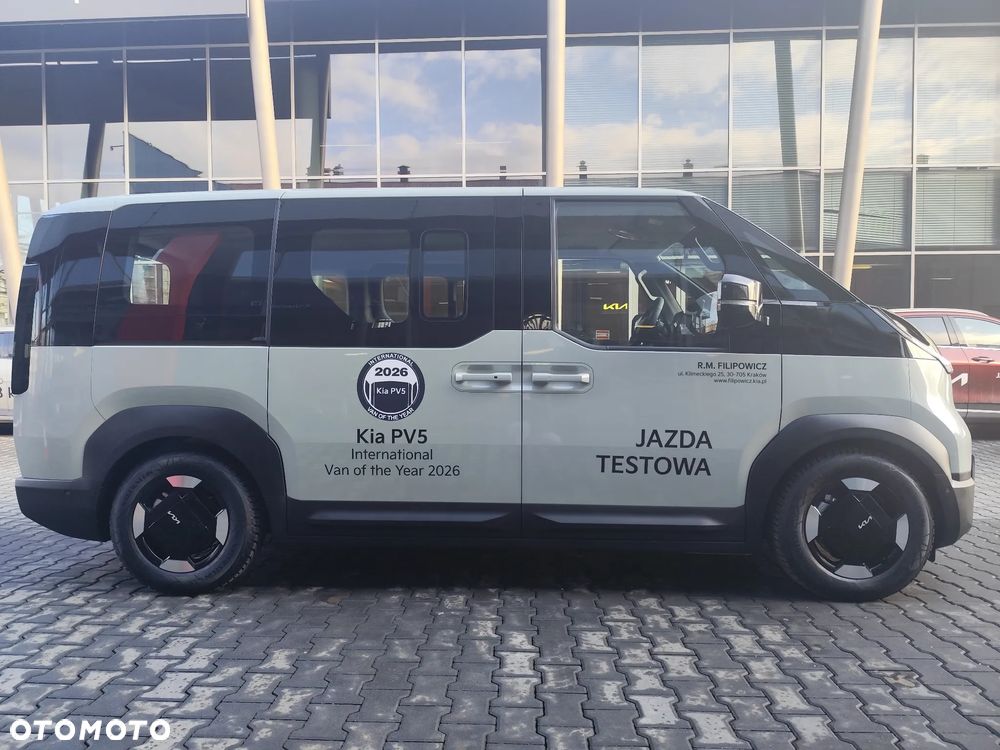 Kia PV5 - 9