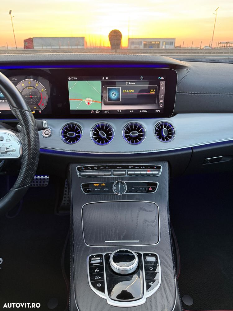 Mercedes-Benz E - 11