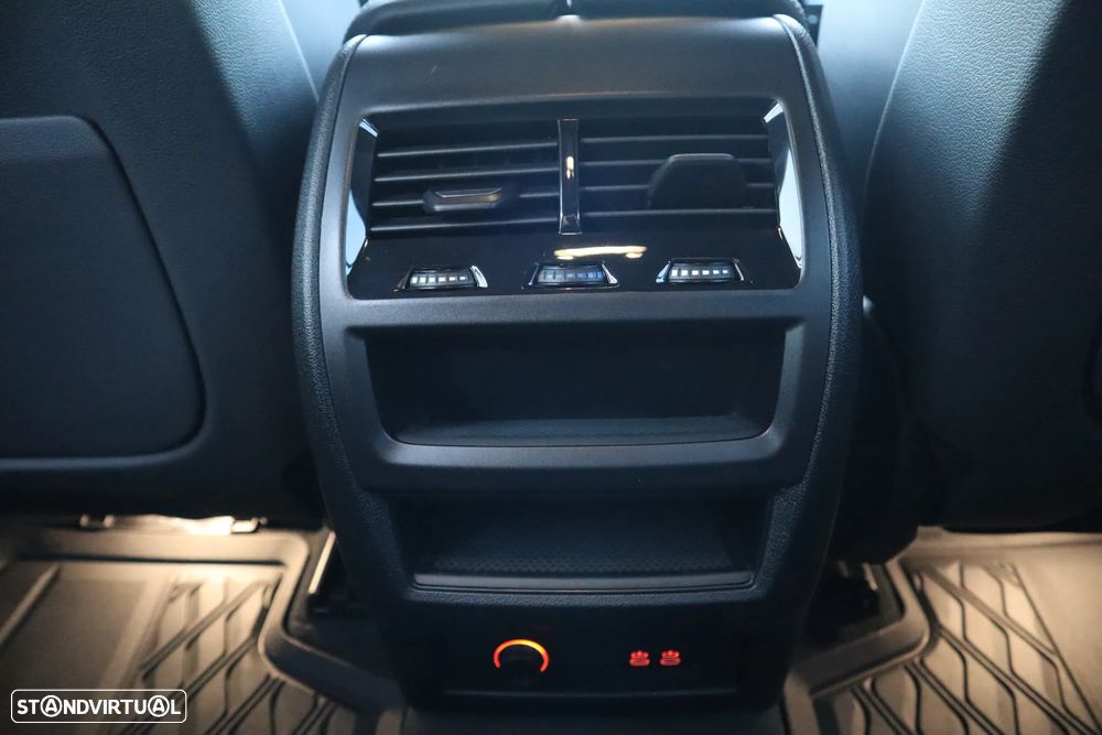 BMW X5 50 e xDrive Edição Desportiva M - 33