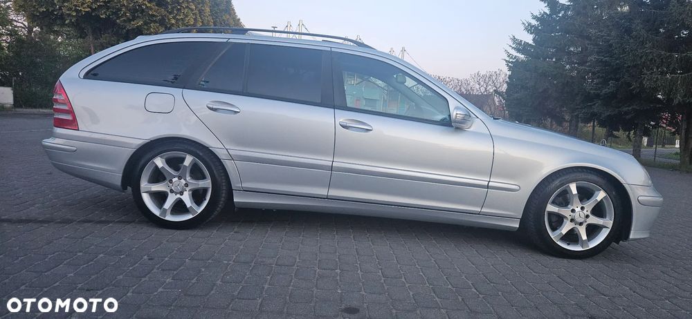 Mercedes-Benz Klasa C 180 Kompressor Automatik Avantgarde Sport Edition - 5