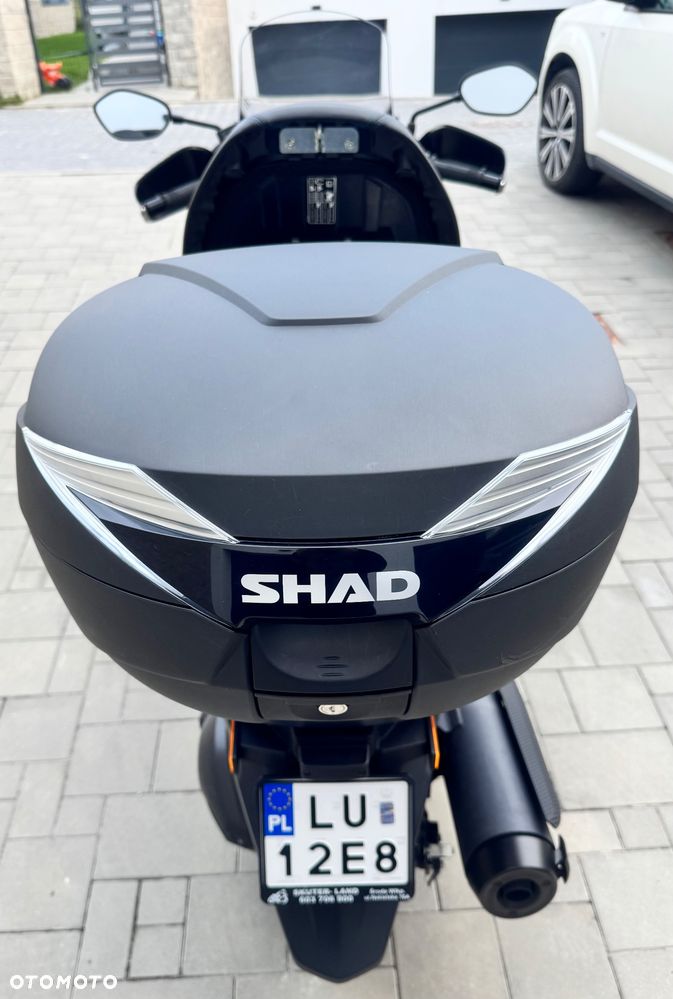 Suzuki Burgman - 36