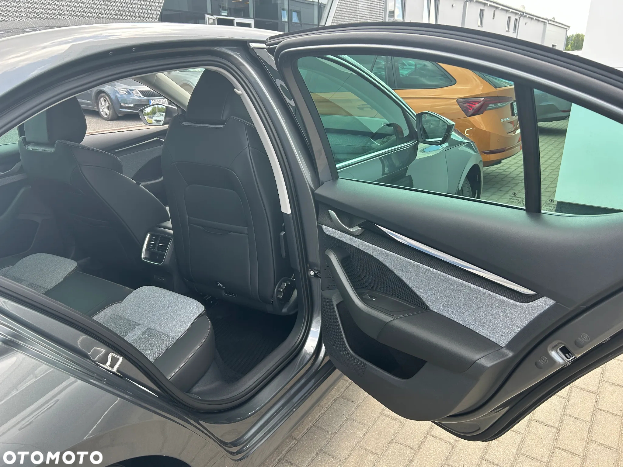 Skoda Octavia 2.0 TDI Selection DCT - 14