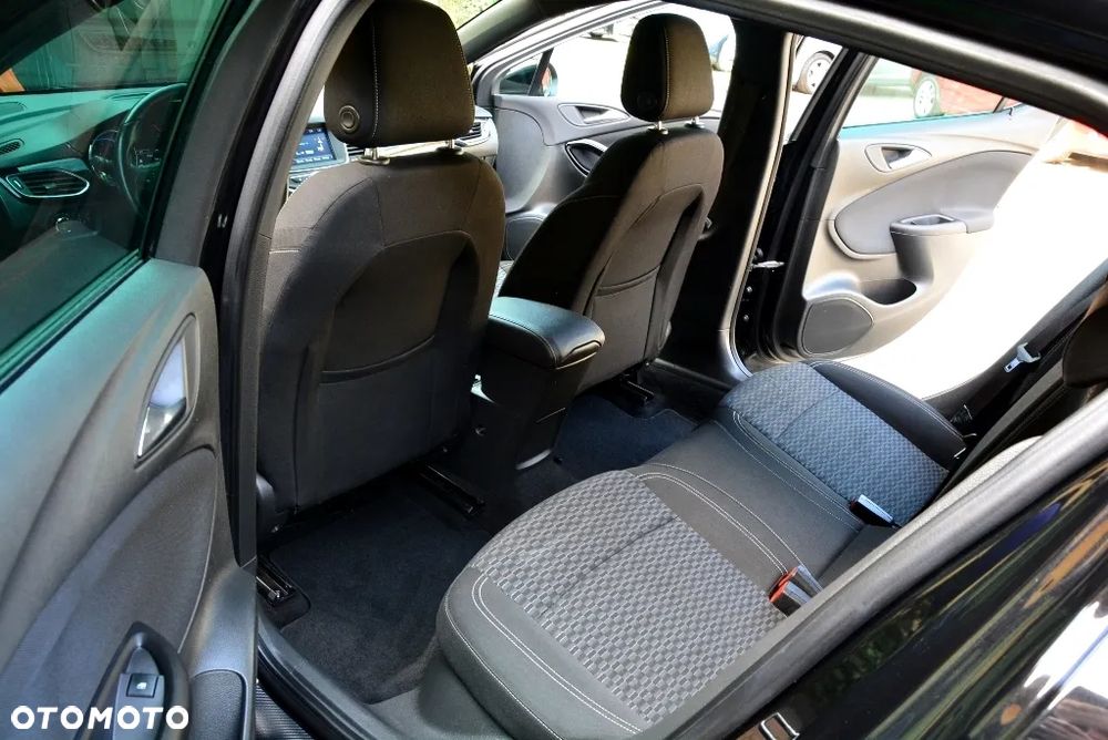 Opel Astra 1.4 Turbo Active - 8