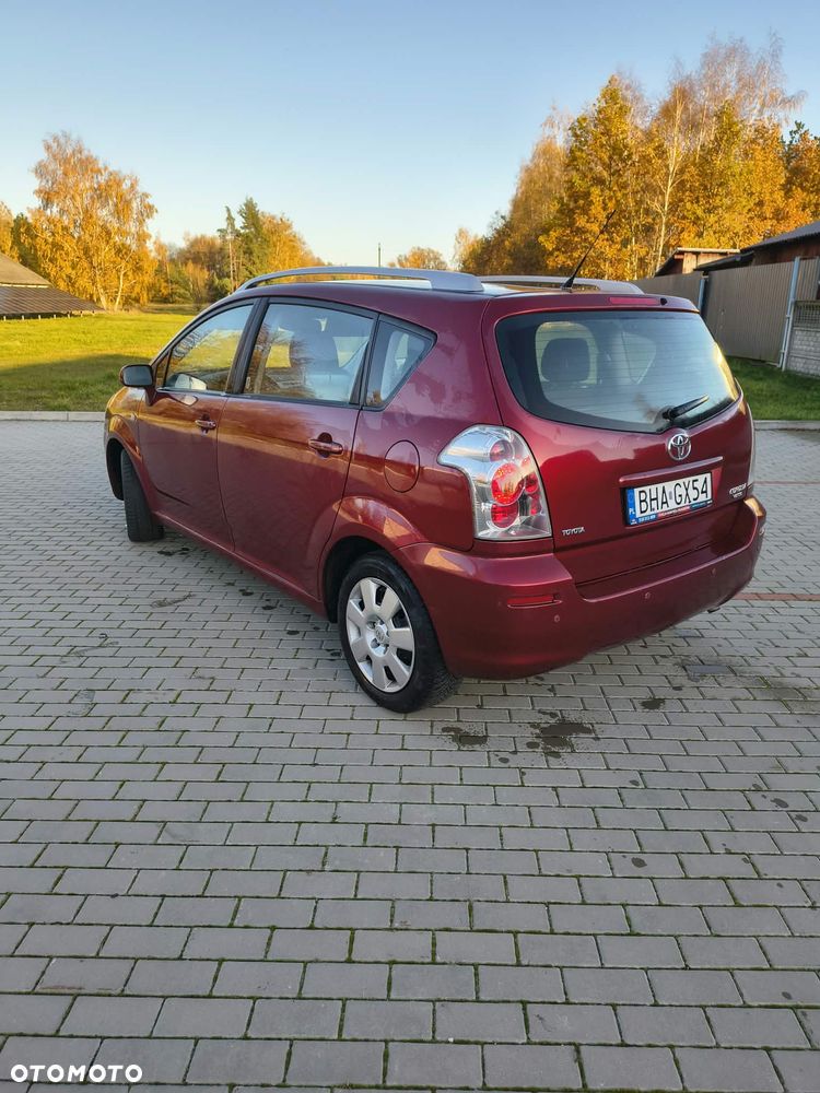 Toyota Corolla Verso - 9