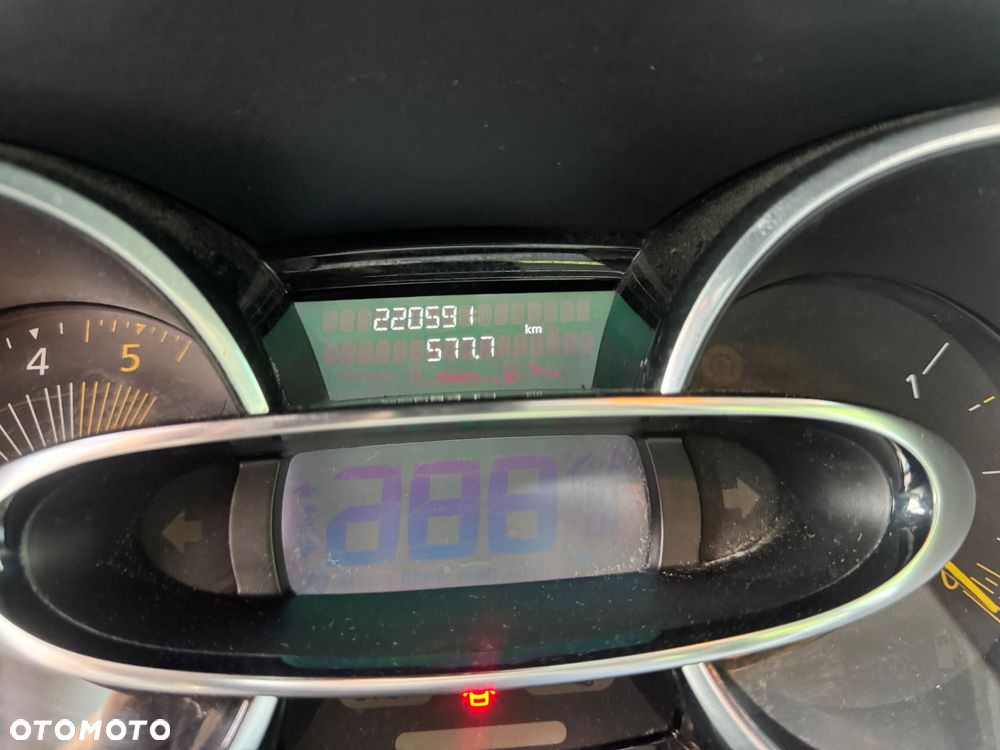 Renault Clio - 14