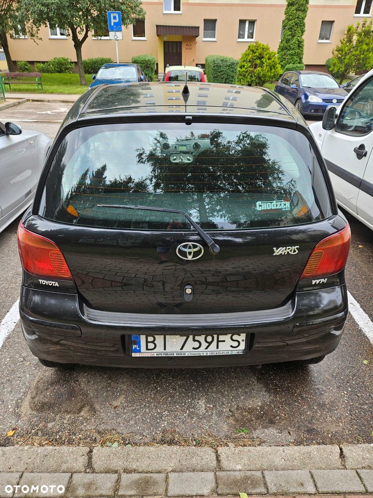 Toyota Yaris - 7