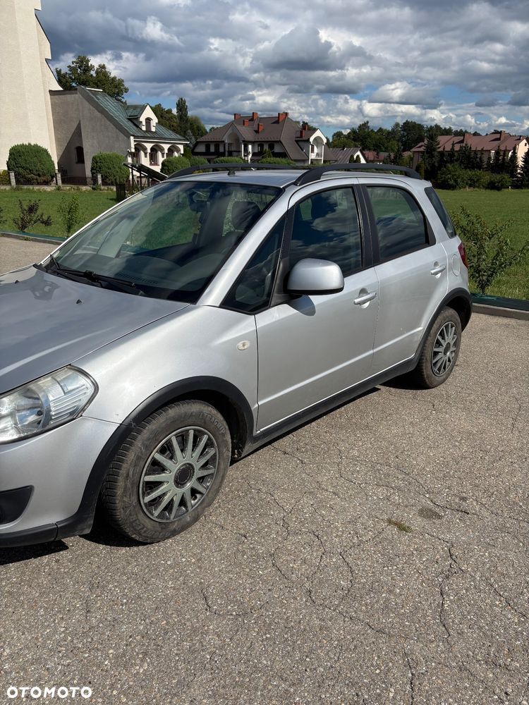 Suzuki SX4 1.6 VVT 4x4 Club - 3