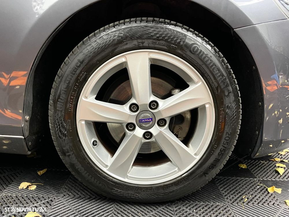 Volvo V40 1.6 D2 Momentum Eco - 10