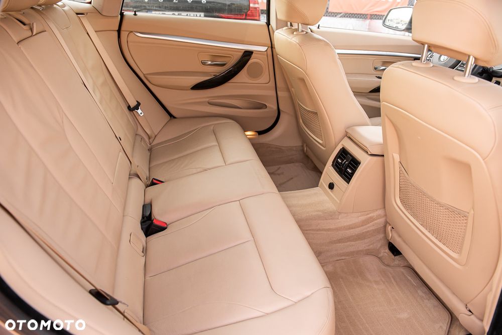 BMW 3GT 320d xDrive Luxury Line - 32