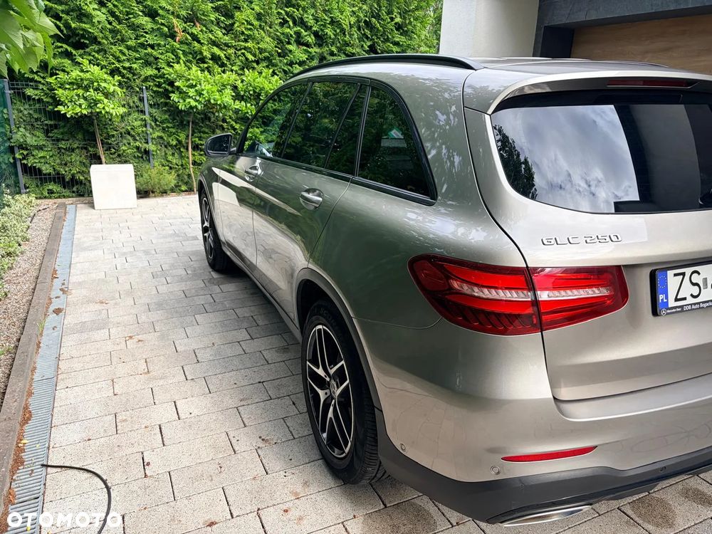 Mercedes-Benz GLC 250 4-Matic - 3