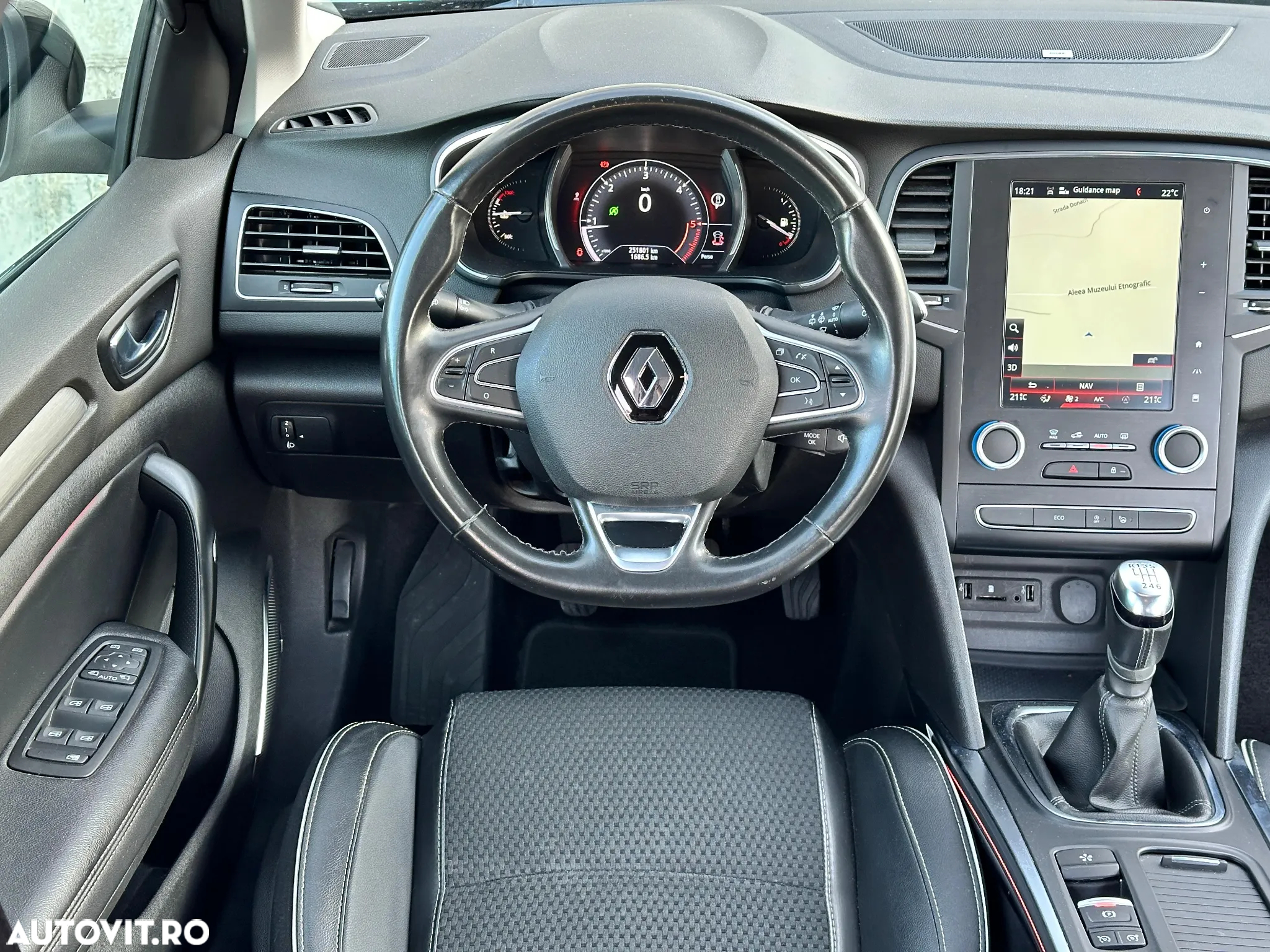 Renault Megane Grandtour ENERGY dCi 110 Start & Stopp Bose Edition - 6