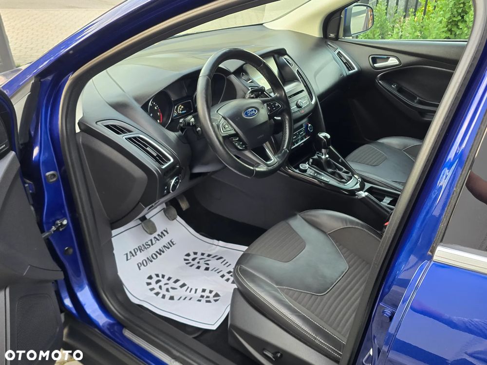 Ford Focus - 27