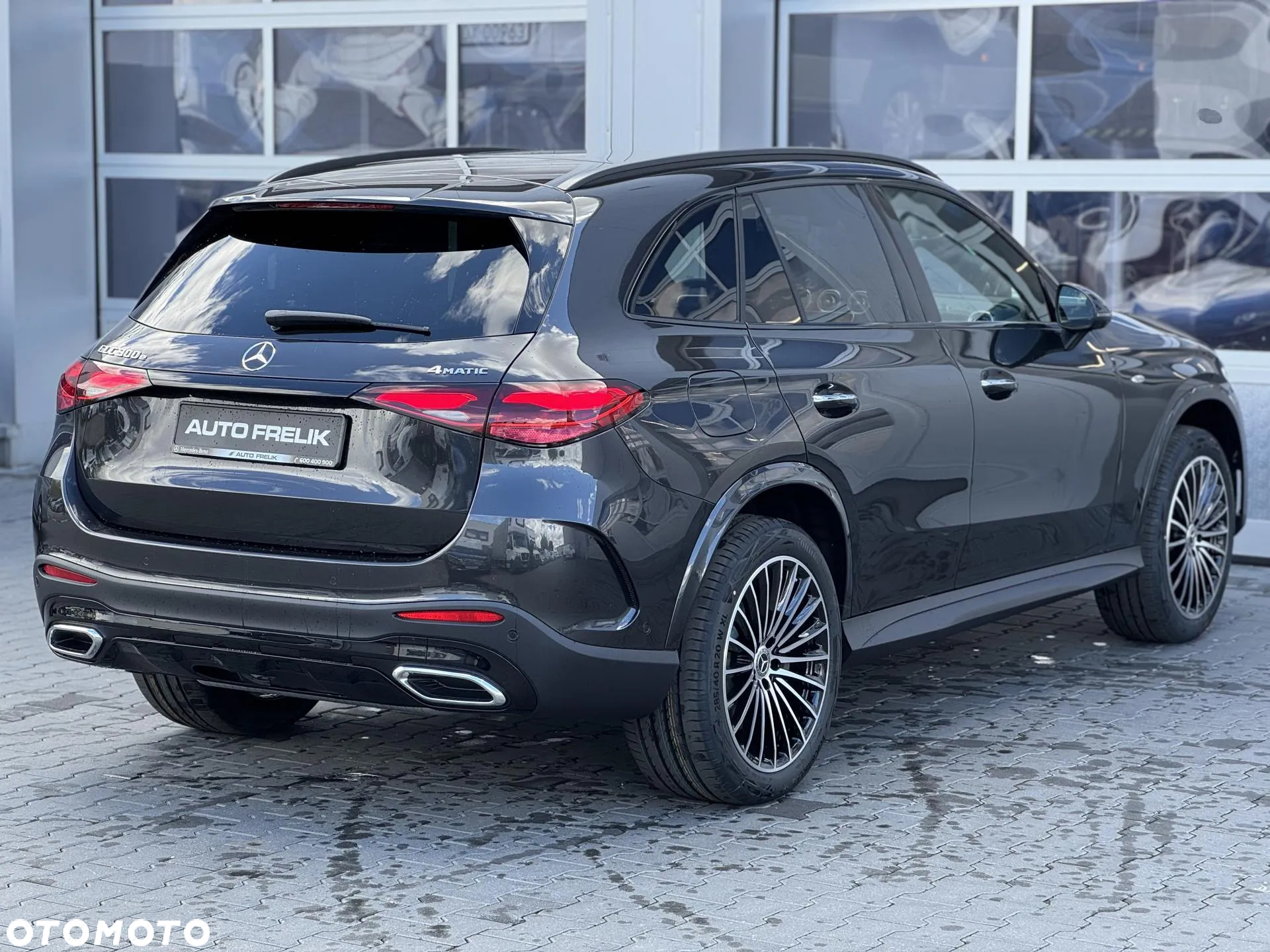 Mercedes-Benz GLC 300 e 4-Matic AMG Line - 9