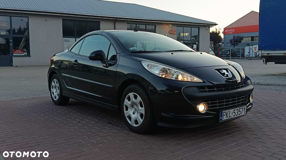 Peugeot 207 CC - 1