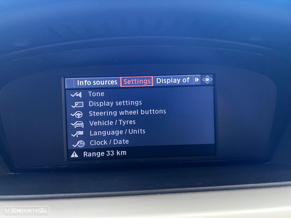 BMW 318 d Navigation - 25