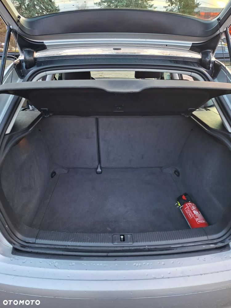 Audi A3 Sportback 1.9 TDI DPF Ambiente - 8