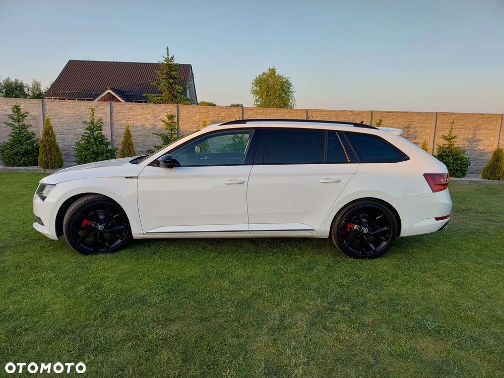 Skoda Superb 2.0 TDI Sportline DSG - 5