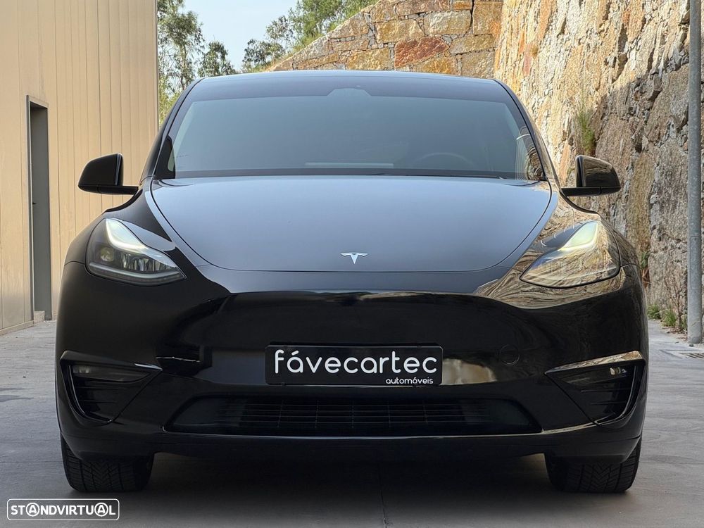 Tesla Model Y Long Range Dual Motor AWD - 32