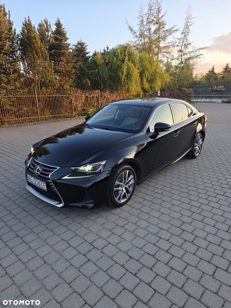Lexus IS 200t Elite - 2