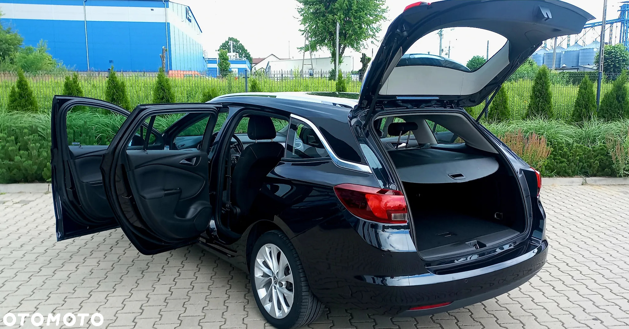 Opel Astra 1.4 Turbo Edition - 11