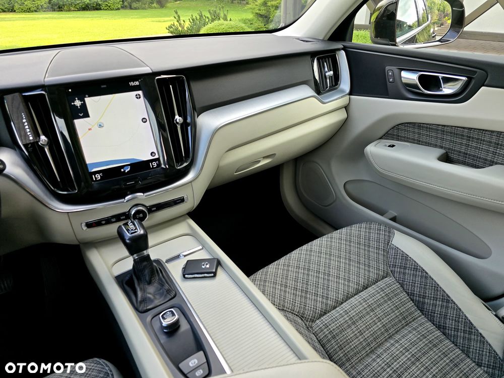 Volvo XC 60 - 35