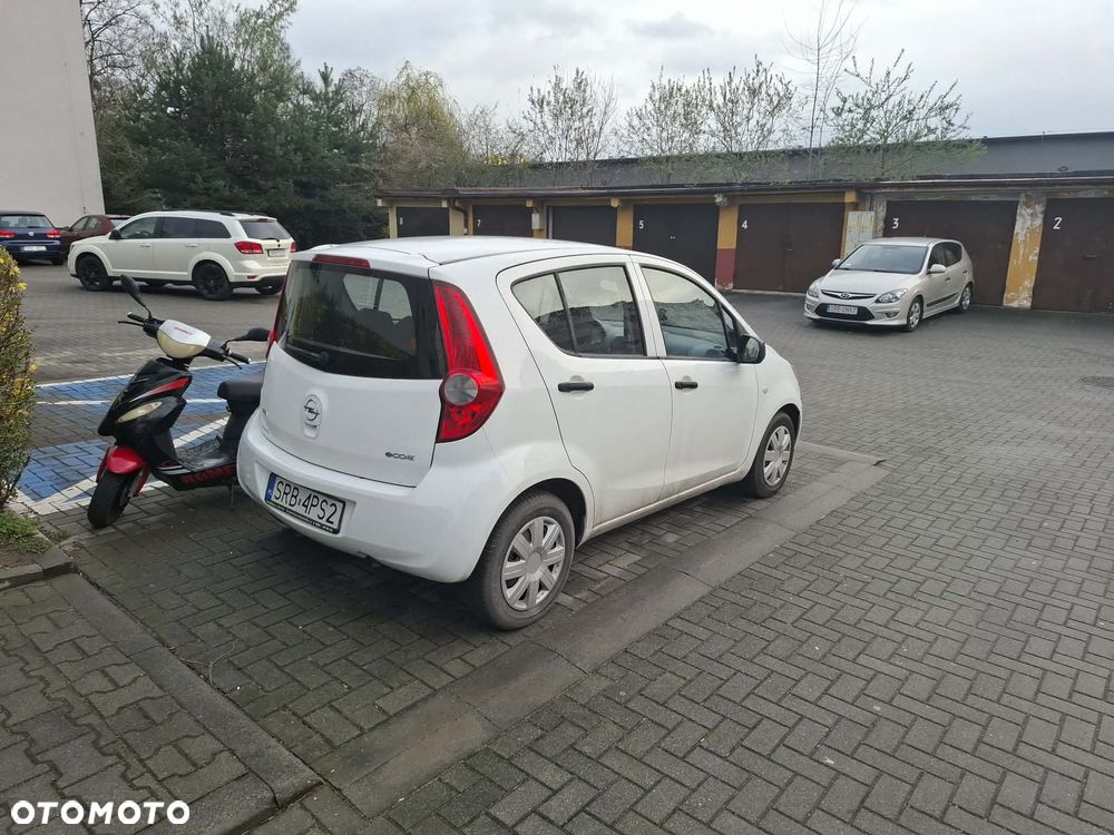 Opel Agila 1.0 - 2