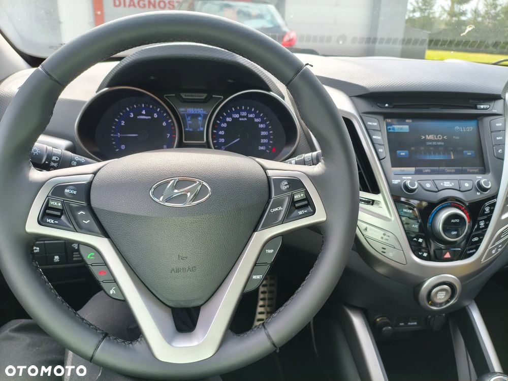 Hyundai Veloster 1.6 Premium - 23
