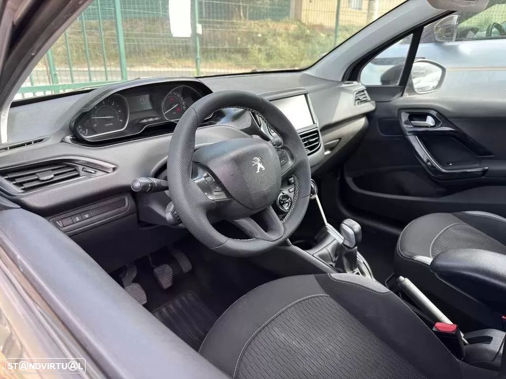 Peugeot 208 1.6 BlueHDi Style - 5