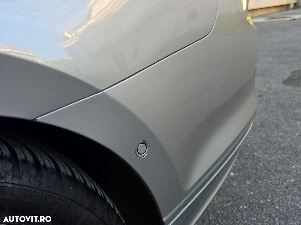 Volkswagen Passat 2.0 TSI (BlueMotion Technology) 4Motion DSG Highline - 34