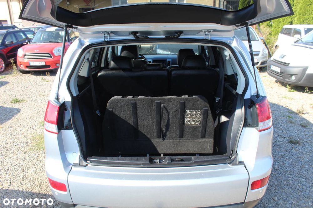 Citroën C-Crosser 2.2 HDi Exclusive - 26