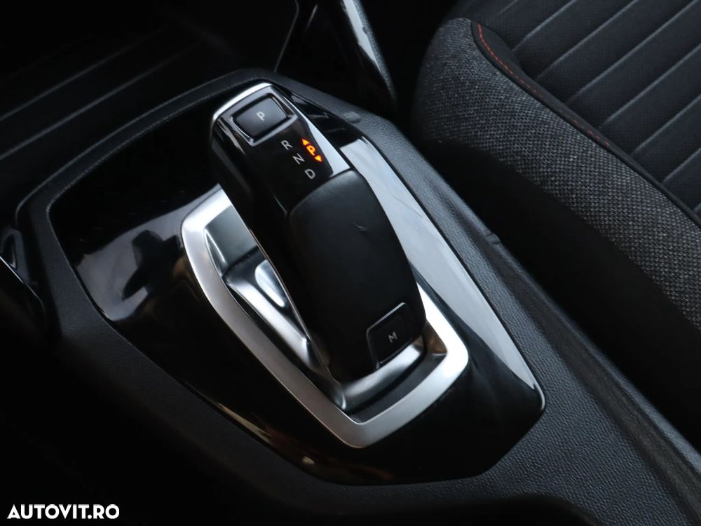 Peugeot 2008 PureTech 130 EAT8 Allure Pack - 23