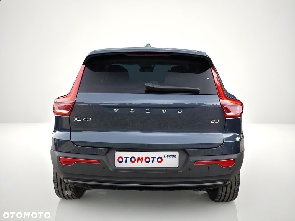 Volvo XC 40 B3 Plus Dark - 6