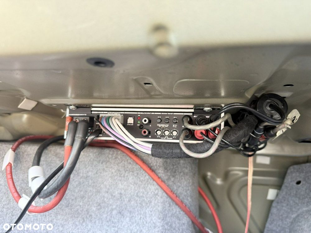 BMW Seria 3 318i - 32