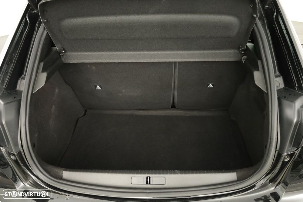 Peugeot 208 1.2 PureTech Active - 21