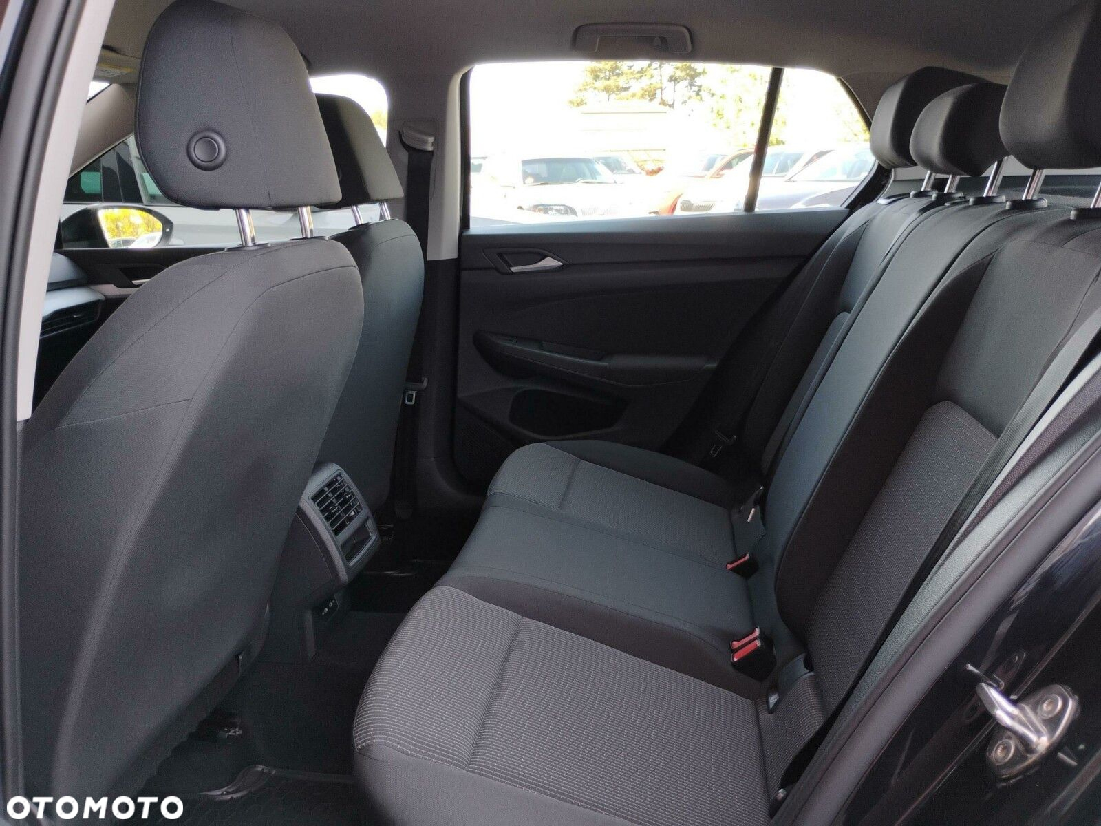 Volkswagen Golf VIII 1.0 TSI Life - 26